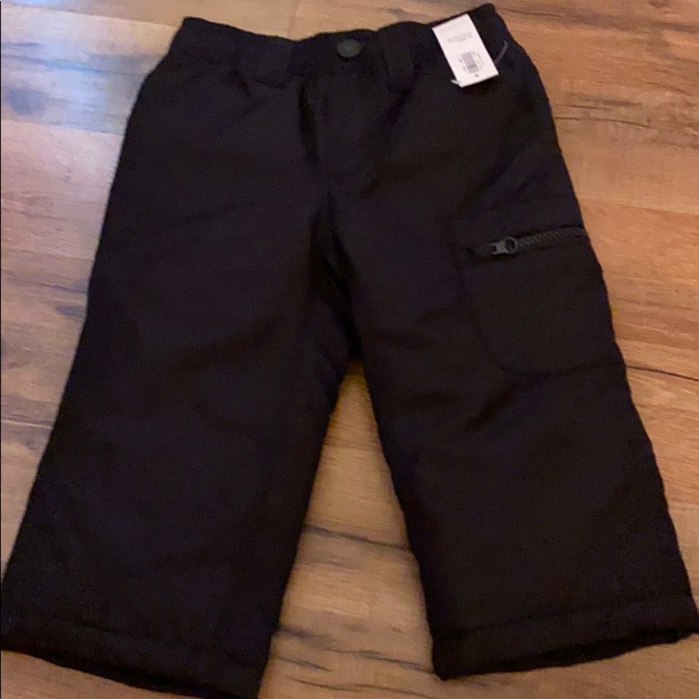NWT . Old navy 12-18 month snow pants